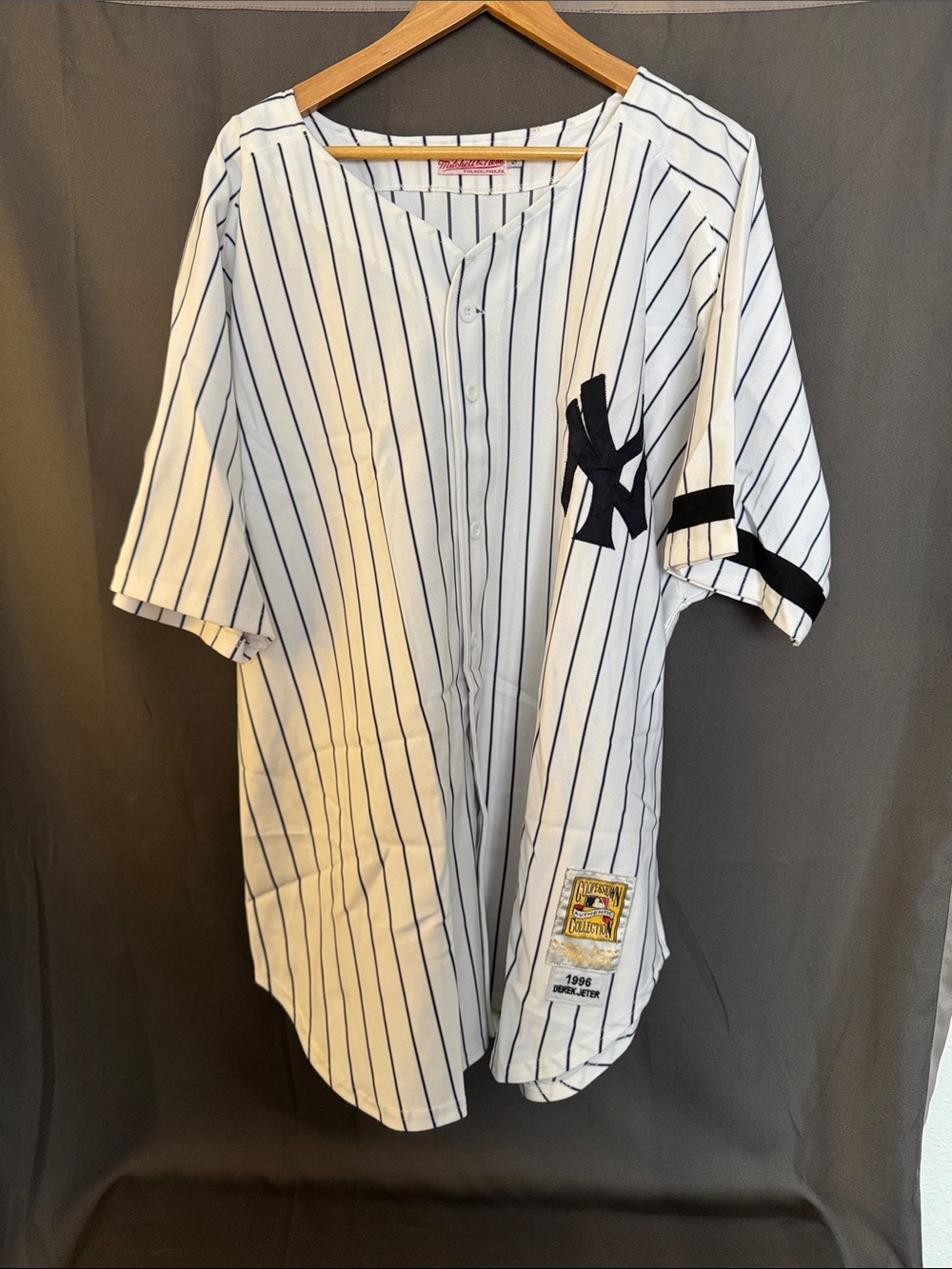 Mitchell and Ness NY Yankees -Derek Jeter Cooperstown Collection
